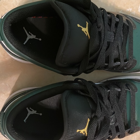 Air Jordan 1 Low 'Green Toe' - Picture 3 of 4